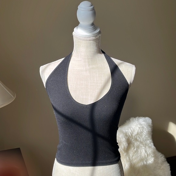 Urban outfitters, halter top, spandex-like material, can be worn as a bra-lette - Picture 1 of 3